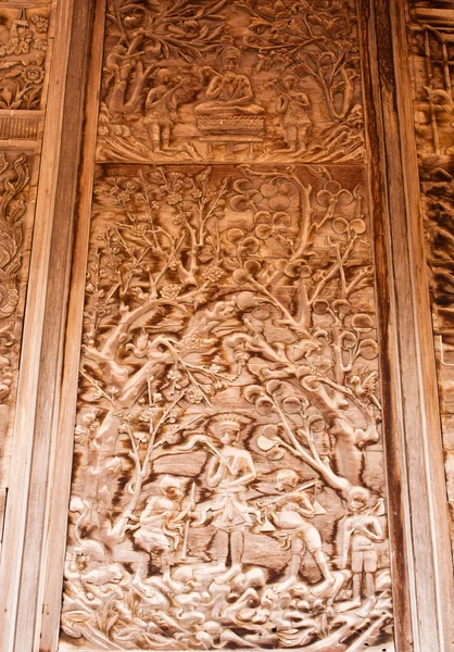 Ancient images carved in wood — Stock Photo, Image
