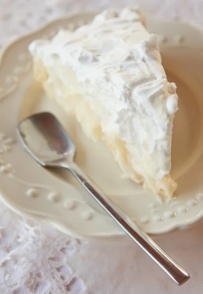 Pedazo de pastel blanco —  Fotos de Stock