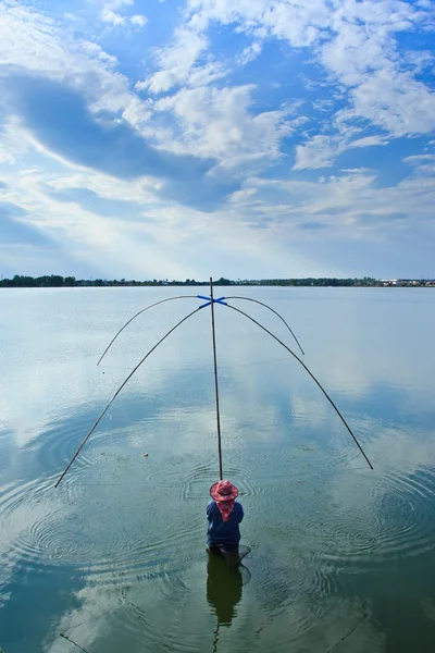 Pesca estilo tailandés nativo captura —  Fotos de Stock
