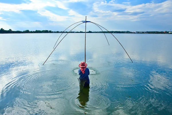 Pesca estilo tailandés nativo captura — Foto de Stock