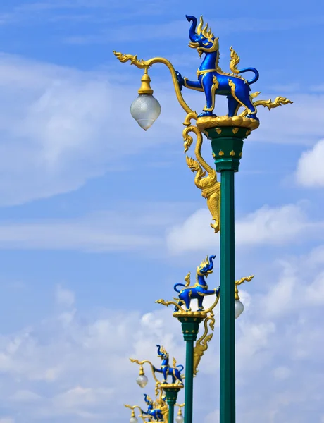 Inheemse Thaise stijl straat lamp pijler — Stockfoto
