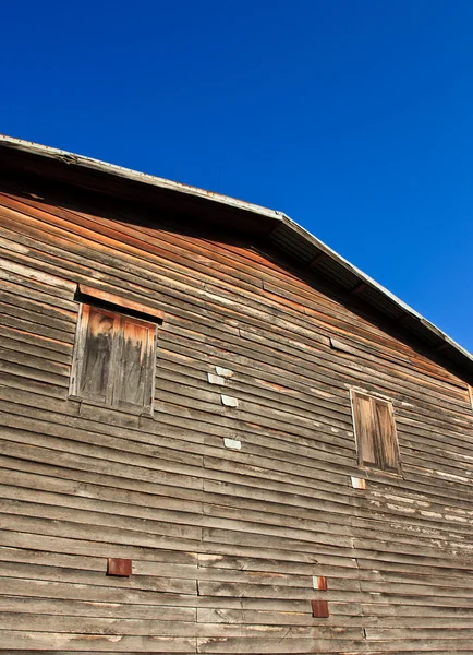 Старий будинок деревини — стокове фото