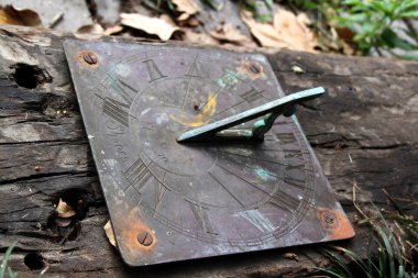 Antique Sundial clipart