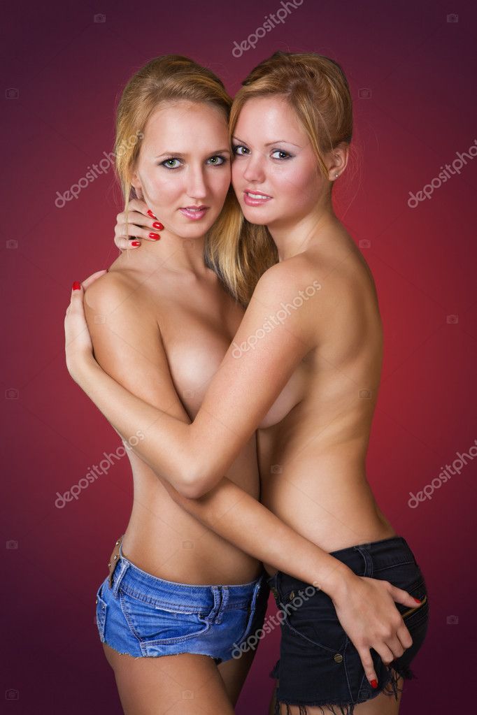 Naakte jonge blonde meisjes
