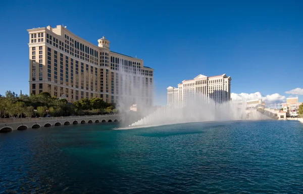 O Bellagio e Caesars Palace Hotéis em Las Vegas — Fotografia de Stock