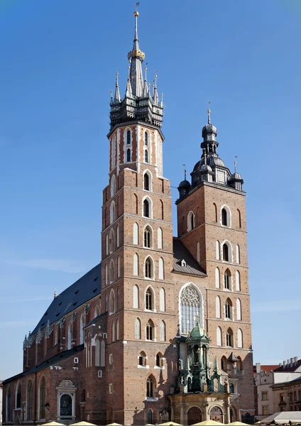 St Maria kyrka i krakow — Stockfoto