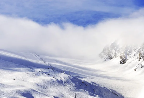 Ледник в тумане — стоковое фото