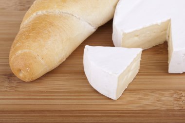 lezzetli camembert peyniri