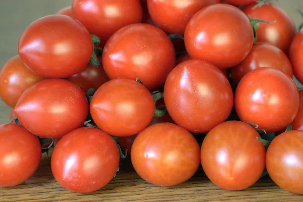 Taze kırmızı domatesler — Stok fotoğraf