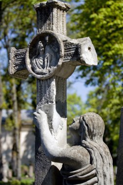 mezarlığı heykel