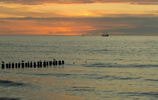 Захід сонця над Балтійським морем — стокове фото