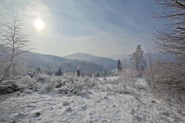 Winterlandschap in Pools bergen — Stockfoto