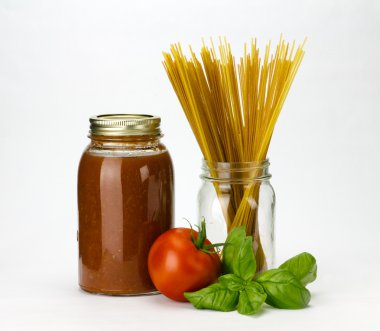 Pasta basil and tomato sauce clipart