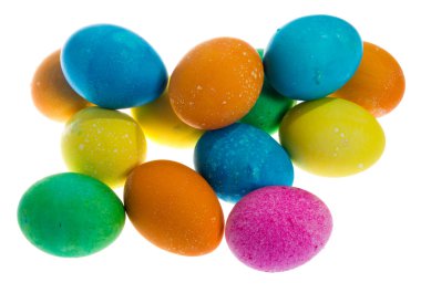 beyaz izole boyalı Paskalya yumurtaları