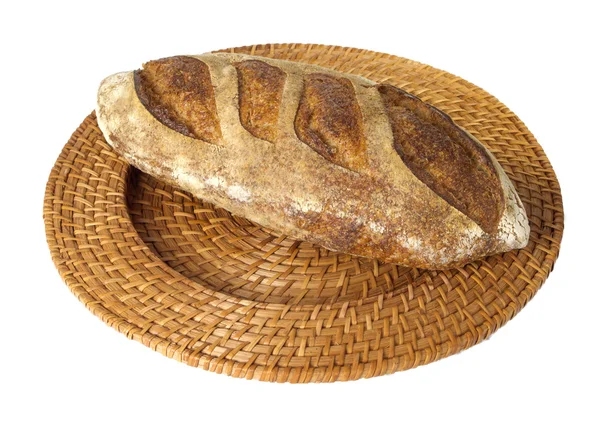 Χωρικός batard ψωμί στο δίσκο λυγαριά — Φωτογραφία Αρχείου