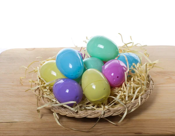 Wicker tray of Easter eggs — Stock Photo, Image