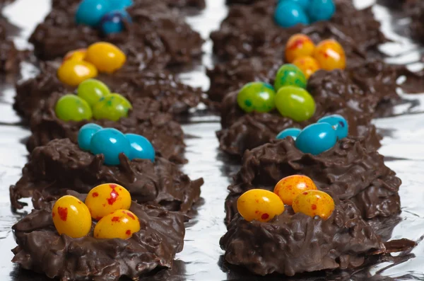 Two rows of candy bird nests — Stock Photo, Image