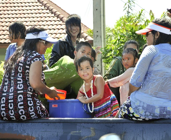 Songkarn is new year of Thailand , Every year on April is summer season the to Merit , Back to the family and Splashing water — ストック写真