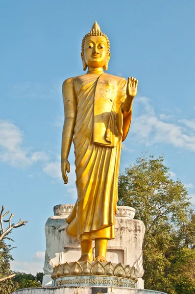 大菩萨雕像站 — 图库照片