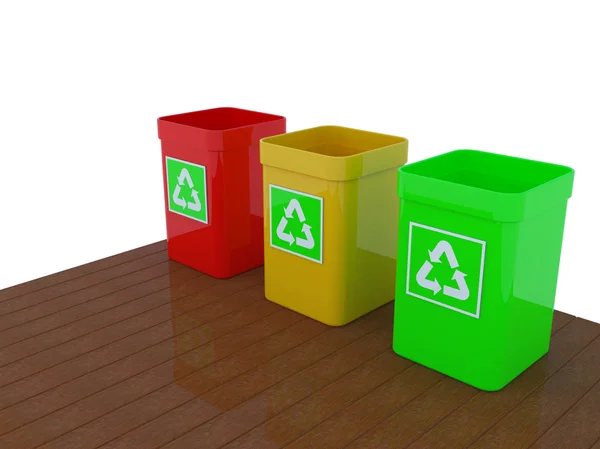 Papelera de reciclaje con un icono de reciclaje verde en el cuerpo de plástico — Foto de Stock