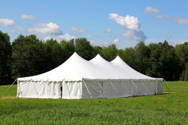 Büyük düğün ya da etkinlik çadırı