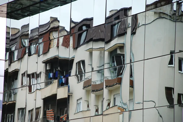 Moderne glassbygning i Makedonia – stockfoto