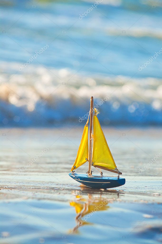 sandy boat toy