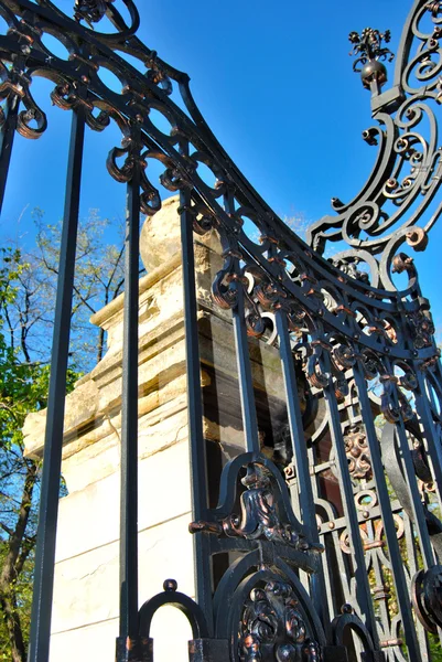 Detalhes do portão barroco Fotos De Bancos De Imagens