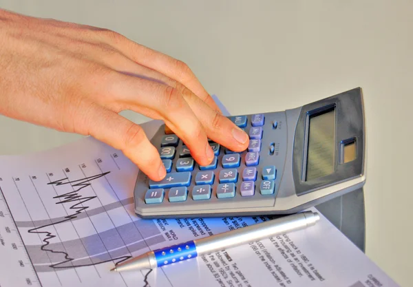 Calculate investing growh — Stock Photo, Image