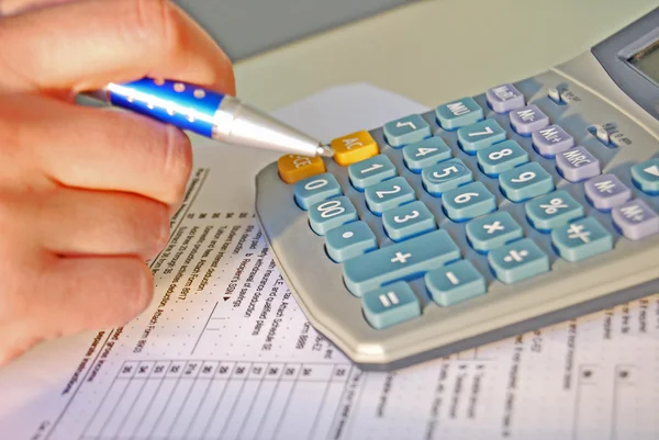 Income tax calculation — Stock Photo, Image