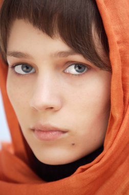 çekici bir kadın peçe ile