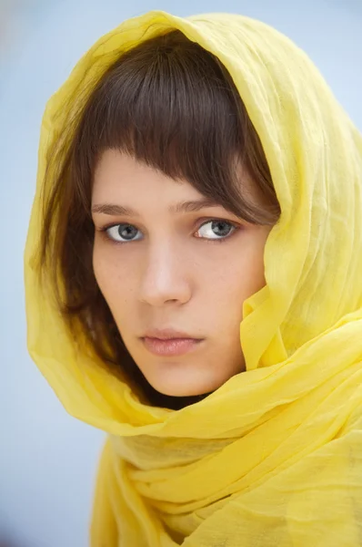 Attractive woman with veil — Stock Photo, Image
