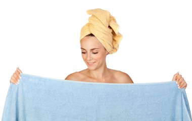 havlu ile güzel kız