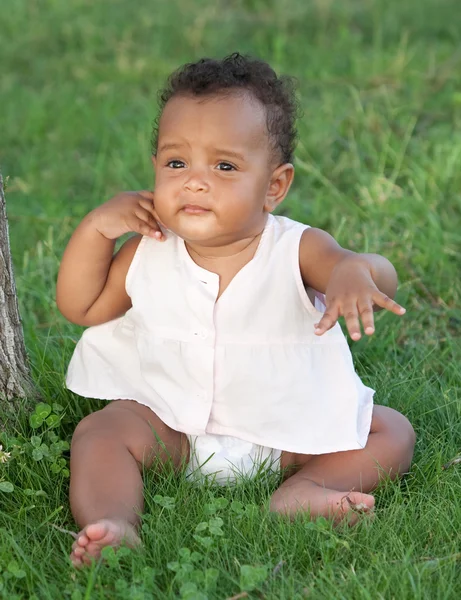 Adorable bebé afroamericano —  Fotos de Stock