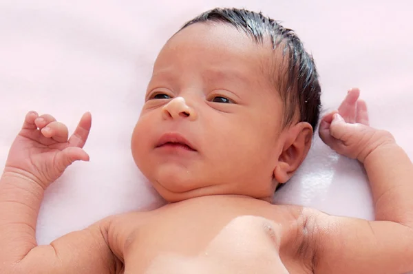 Bebé adorable recién nacido — Foto de Stock
