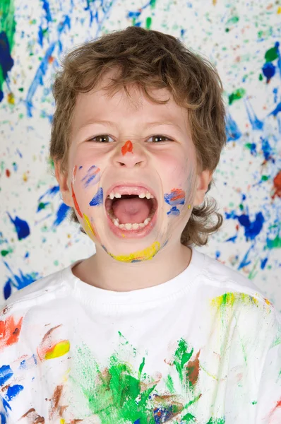 Niño jugando con la pintura —  Fotos de Stock