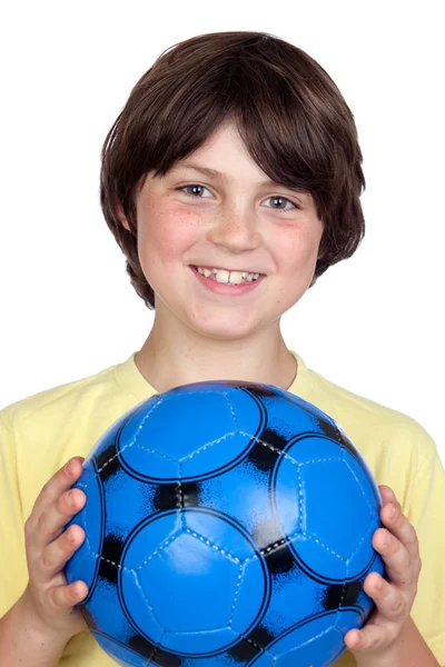 Adorable niño con una pelota de fútbol azul —  Fotos de Stock