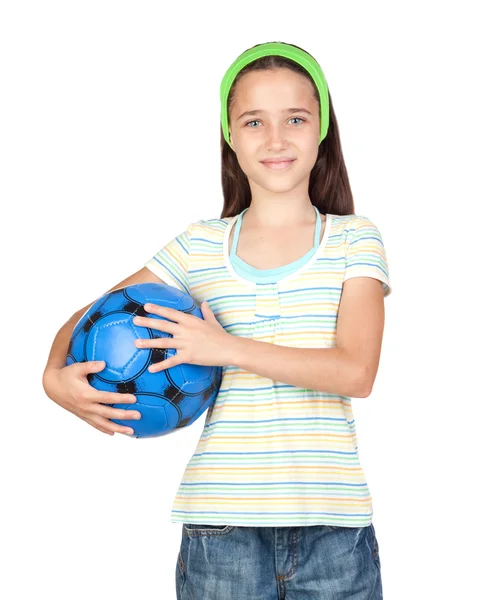 Αξιολάτρευτο κοριτσάκι με μπάλα ποδοσφαίρου — Φωτογραφία Αρχείου