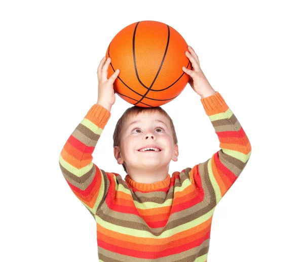 Criança engraçada com um basquete — Fotografia de Stock