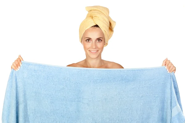 Mooi meisje met een handdoek — Stockfoto