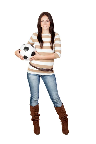 Menina morena bonita com bola de futebol — Fotografia de Stock