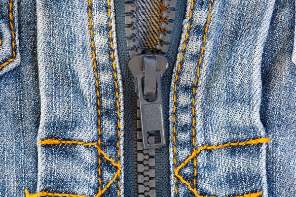 Деталь джинсовой куртки — стоковое фото