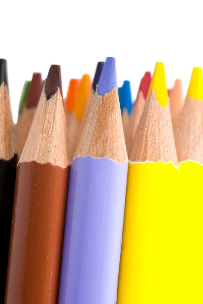 Muchos lápices de diferentes colores — Foto de Stock