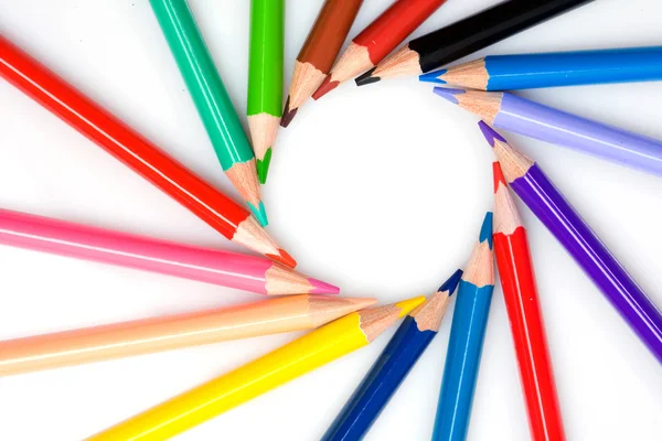 De nombreux crayons formant un cercle — Photo