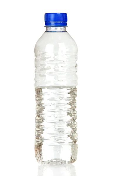 Vattenflaska av plast — Stockfoto