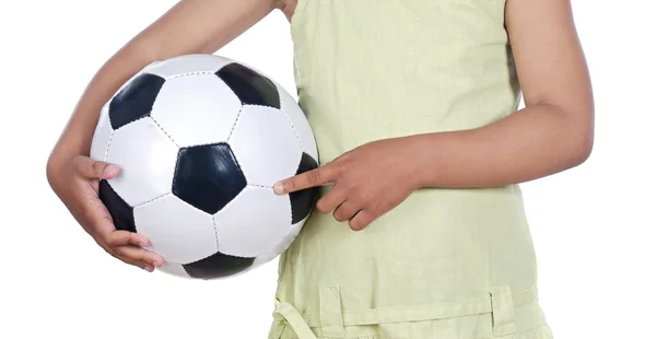 Segurando uma bola de futebol — Fotografia de Stock
