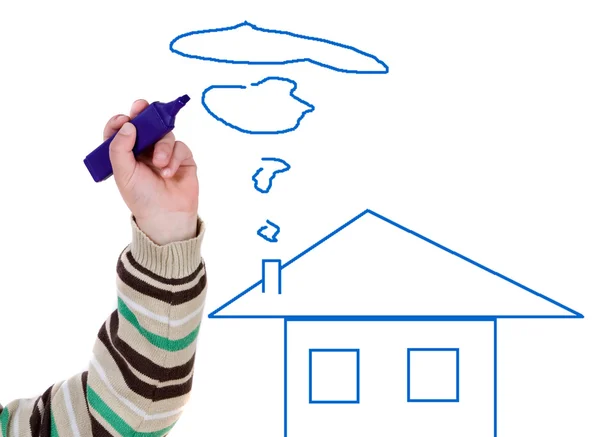Entzückender Junge zeichnet ein Haus — Stockfoto