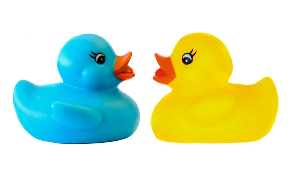 Dwa plastikowe kaczki w miłości — Zdjęcie stockowe