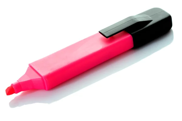 Un pennarello fluorescente su fondo bianco — Foto Stock