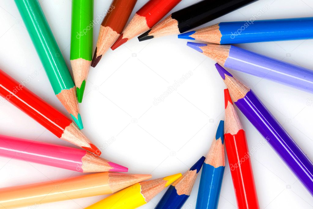Many pencils forming a circle